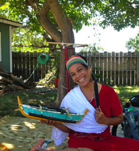 pinay mujer con bangka at laga, may 19, 2013 fulton, ca